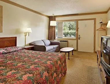 Super 8 By Wyndham Williamsburg/Historic Area Hotel 0*, Williamsburg United States