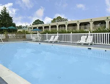 Super 8 By Wyndham Williamsburg/Historic Area Hotel