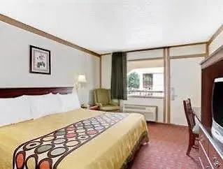 Super 8 By Wyndham Williamsburg/Historic Area Hotel