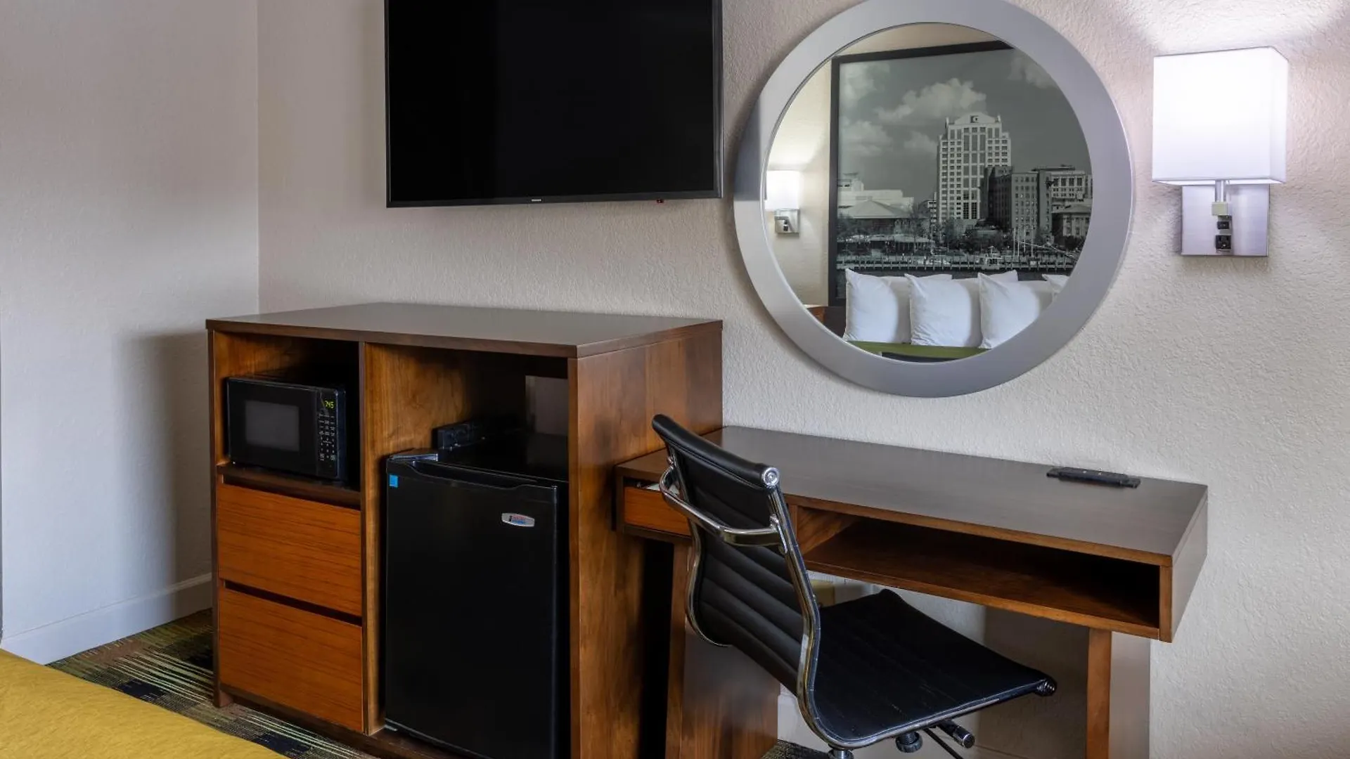Super 8 By Wyndham Williamsburg/Historic Area Hotel United States